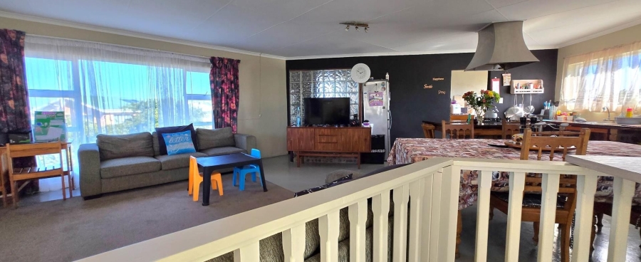 4 Bedroom Property for Sale in Franskraal Western Cape